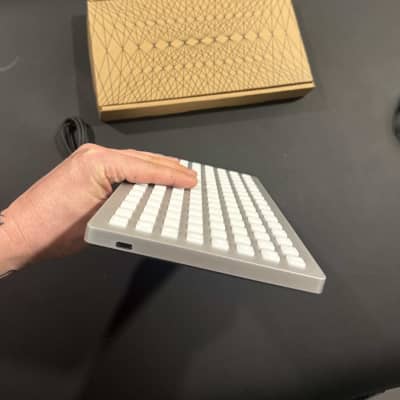 Monome Grid 128 Late 2023 - silver | Reverb