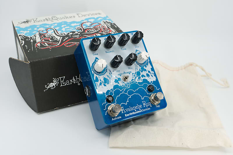 EarthQuaker Devices Avalanche Run Stereo Reverb & Delay with Tap Tempo
