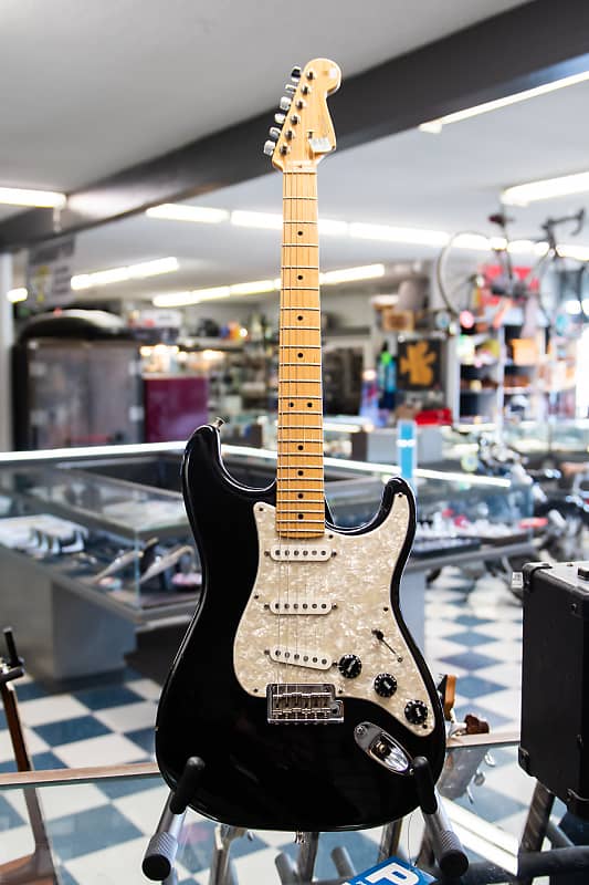 ギター Fender USA American Standard Strat Fender American Standard Stratocaster（中古/送料無料）【楽器