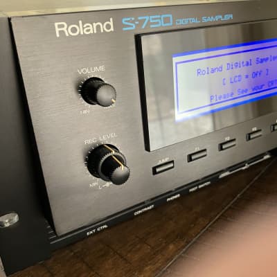 Roland S-750 Turbo w/ SCSI2SD, MU-1 Mouse, New Display & HDMI Converter