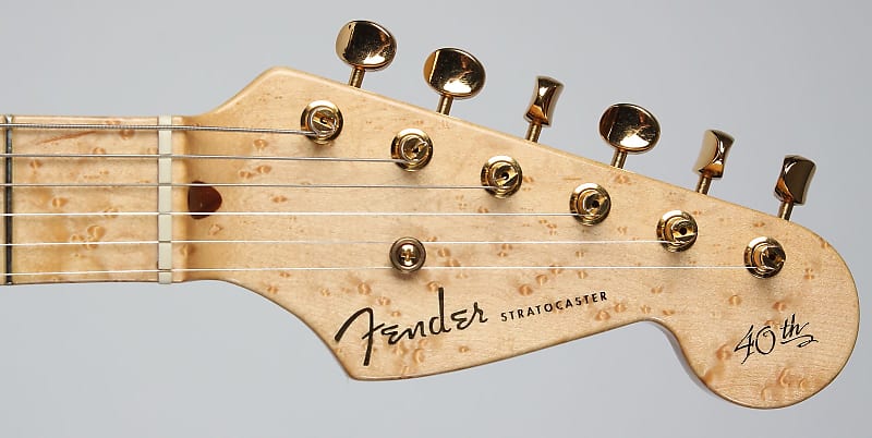 Fender Diamond Dealer Custom Shop Limited Edition 40th Anniversary Stratocaster Flamed 2-Color Sunburst with Gold Hardware 1994 image 5