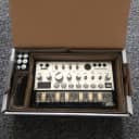 Korg Volca Bass Analog Bass Sequencer/Synthesizer 2013 - Present - Silver/Black