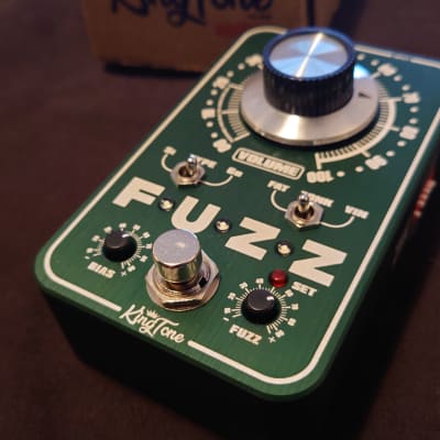 ギター King Tone miniFUZZ V2 (Green) KingTone miniFUZZ V2 Limited Edition Green & Red! | TONE BLUE
