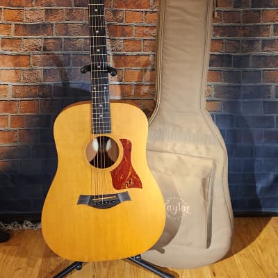 Rare Baby Taylor Spruce/Rosewood 301-R-GB 3/4 Size Acoustic