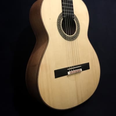 Benito Huipe Profesional Flamenco "Negra" Guitar 2023 - Nitrocellulose image 4