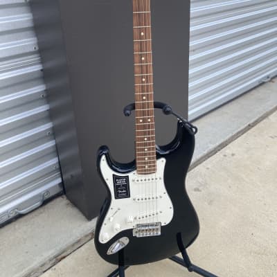 Fender Player Stratocaster Strat Left-Handed with Pau Ferro Fretboard 2019 - Present - Black left handed lefty electric guitar image 22
