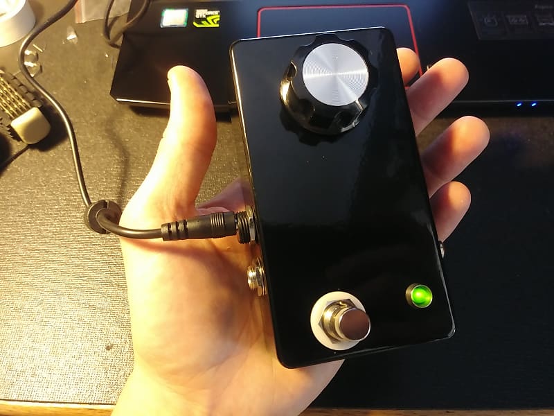 DAM Meathead クローン DAM Meathead Vs Clone by Rebel Effects UK Fuzz Pedal