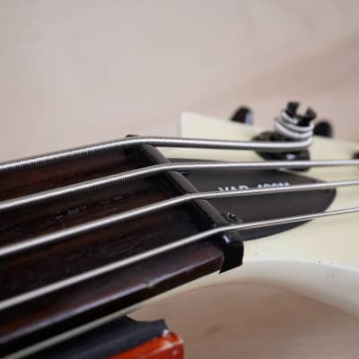 Aria Pro II Vanguard Series VAB-430M MIJ 1990 White Made in