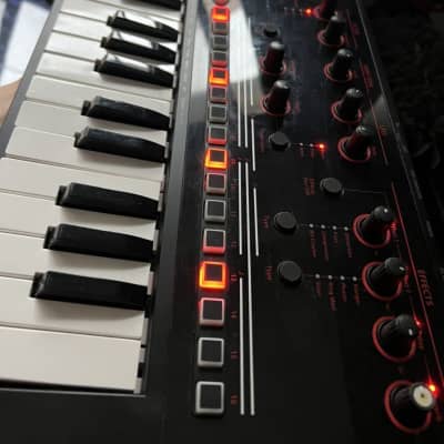 Roland  JD-Xi 37-Keys Black Used Interactive Analog/Digital Crossover Synthesizer Tested image 1