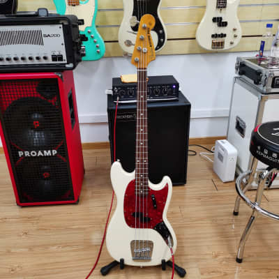 Fender Japan mustang MB-98 SD reissue bass guitar vintage white crafted image 2
