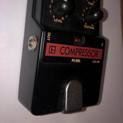 Guyatone Flip BC-X Compressor For Bass Tube-Driven Effects Pedal
