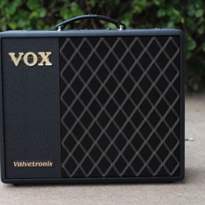 Vox VT40X 40-Watt 1x10 Digital Modeling Guitar Combo Amp image 7