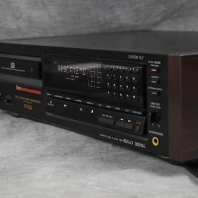 Sony CDP-557 ESD Compact Disc Player In Very Good Condition | Reverb
