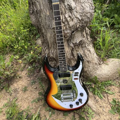 1960s Standel Custom Deluxe Sunburst Solid-body Electric Guitar with Hardshell Case image 2