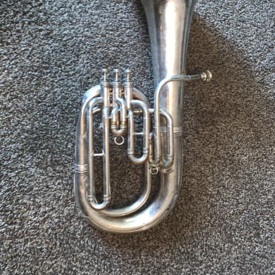 JW York and sons 3 valve baritone horn with case mase in the USA image 4
