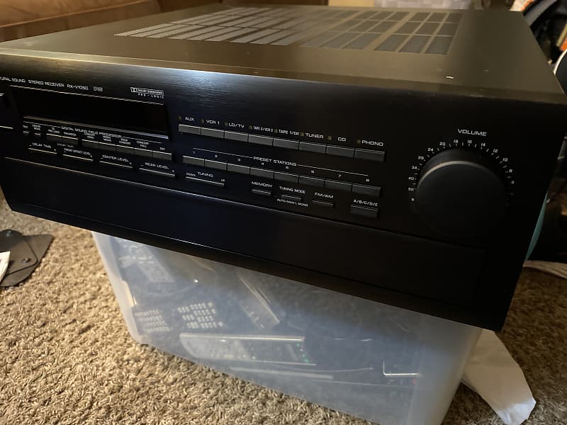 Yamaha receiver  RXV1050 2004 Black  			