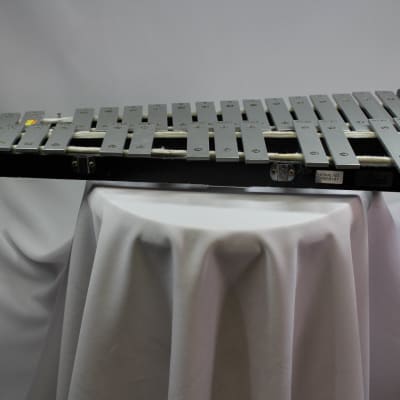 Pearl 30-Key Xylophone W/Case (Missing key, as-is) image 3