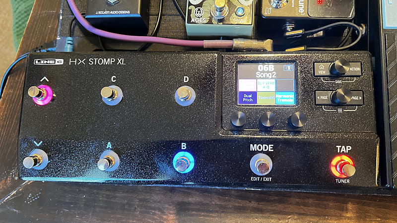 Line 6 HX Stomp XL Guitar Multi-Effects Pedal