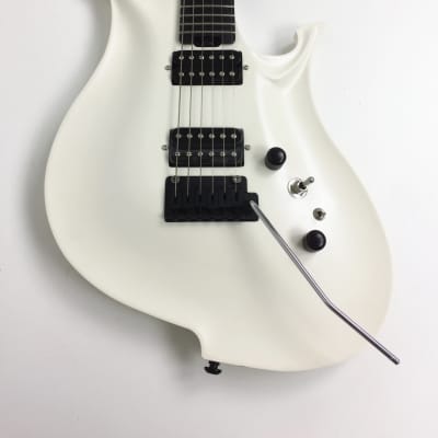 KOLOSS GT-4 Aluminum body Carbon fiber neck electric guitar White+Bag|GT-4 White| image 2