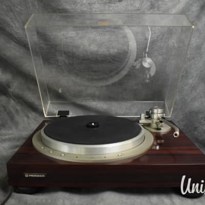 Pioneer PL-30L Direct Drive Turntable in Very Good Condition image 3