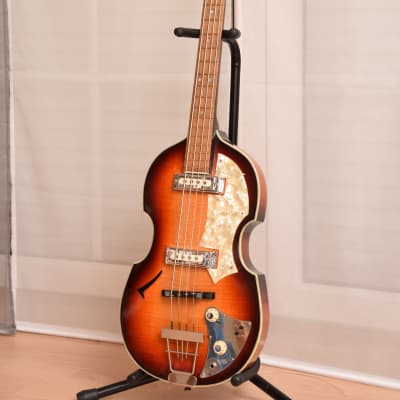 Hüttl Beat Bass Model 802 – 1960s German Vintage Archtop Beatles Bass Guitar / Gitarre image 2