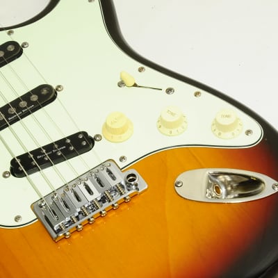 ST62-TX 3TS Stratocaster SEYMOUR DUNCAN SJBJ-1b&SSL4 Electric Guitar Ref No.5491 image 4