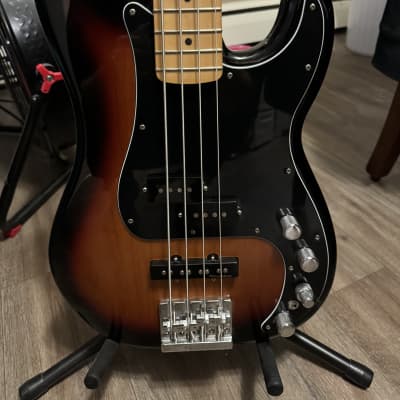 Fender Deluxe Active Precision Bass Special with Maple Fretboard 2020 - Sunburst for sale
