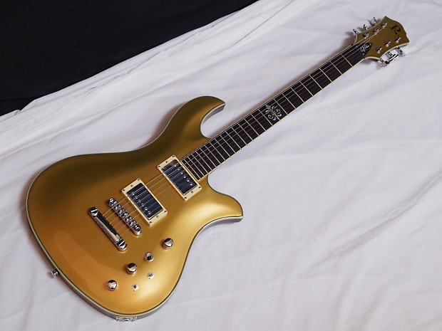 スルーネック B.C.Rich Pro X Eagle C.J.PIERCE BC RICH C.J. PIERCE Signature Pro X Eagle GUITAR Gold - | Reverb