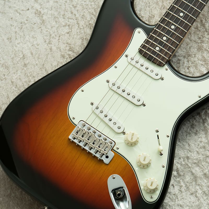 Vanzandt STV-R2 -3 Tone Sunburst- 2024 [Made in Japan]