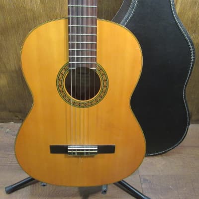 Ryuko Model 200 Vintage Classical Guitar - Made In Japan 