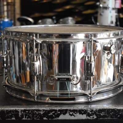 Vintage Ludwig Blue and Olive 1980s Chrome Over Wood 6.5x14 image 5