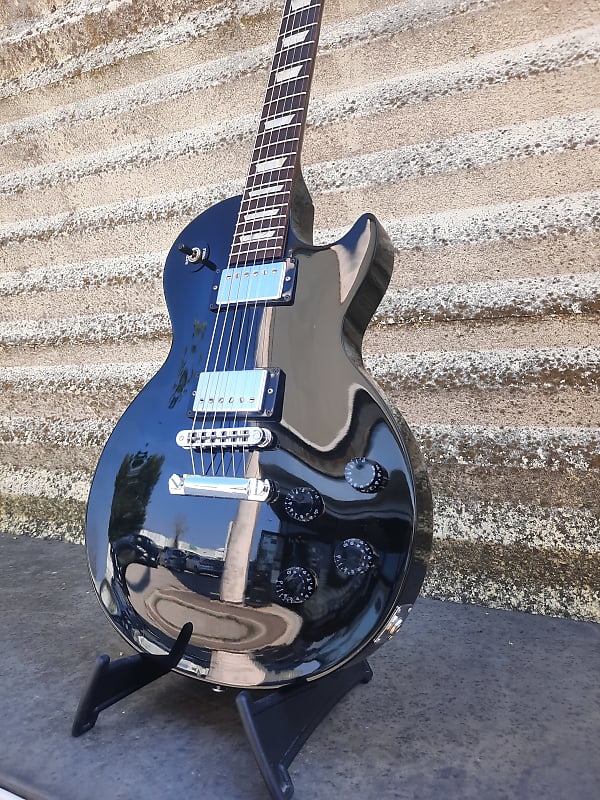 2007 Gibson Les Paul Studio Electric Guitar Sunburst Finish