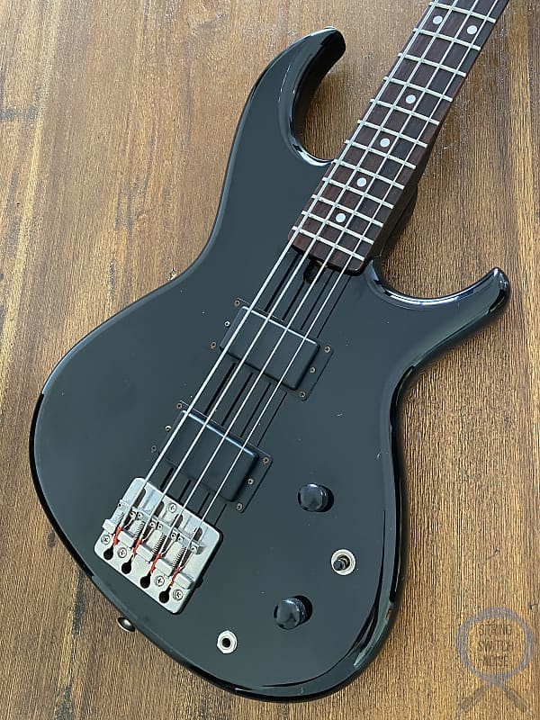 Aria Pro II Bass, Gloss Black, RSB Series, Made In Japan, 1985