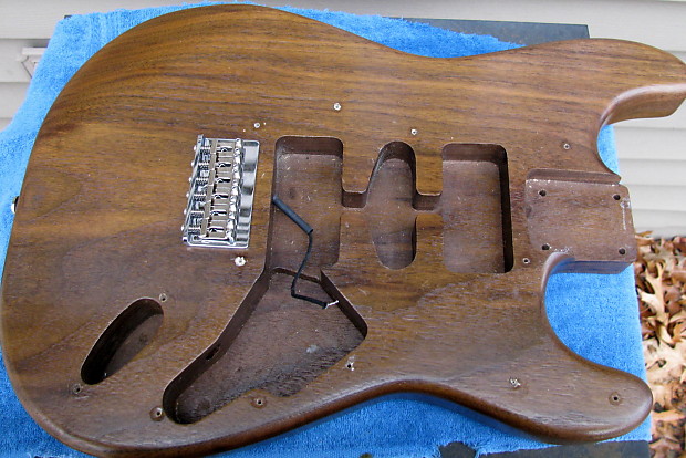 Walnut shop stratocaster body
