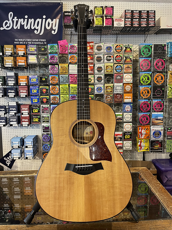 Taylor AD17 American Dream Grand Pacific  - Natural image 1