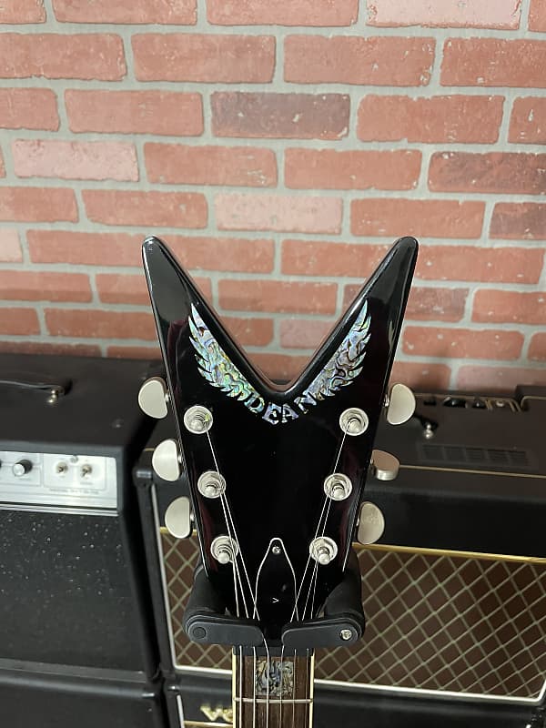 【美品】DEAN V Exotic Bubinga エレキギター フライングV Dean V Exotic Bubinga Electric Guitar | Musician's Friend