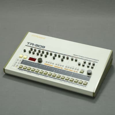 Roland TR-909 Rhythm Composer [SN 381594] [06/10]