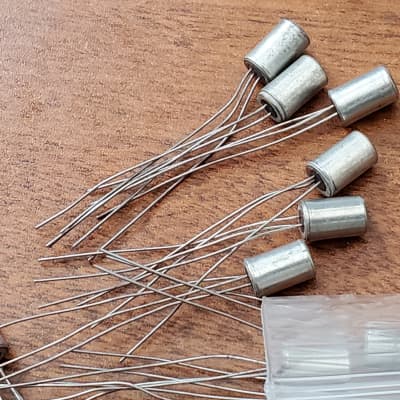 NPN Germanium AC130 Transistors  Bag Of 20 + new old stock tested good image 4