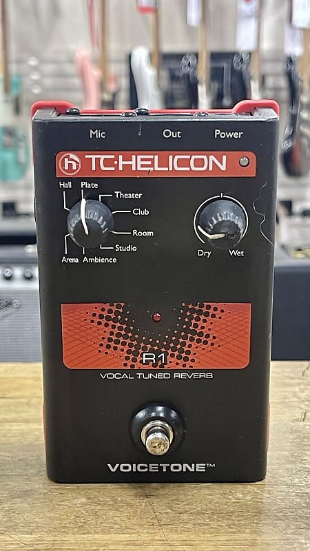 TC-HELICON R1 ボーカルチューンドリバーブ