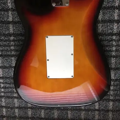 Fender  Stratocaster made in Japan 2001 2 Color Sunburst image 2