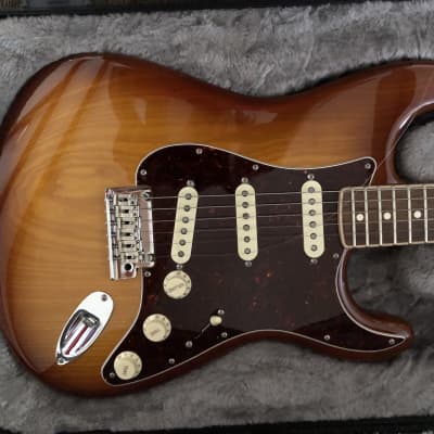 Fender American Limited Edition Channel Bound Stratocaster 2018 - Honey Burst for sale