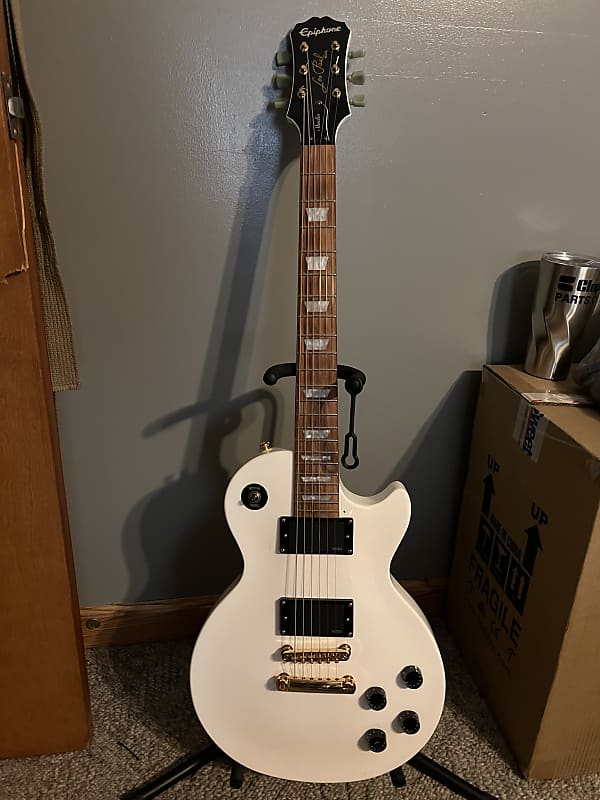 Epiphone Les Paul Custom Alpine White (Incl. Premium Gig Bag)