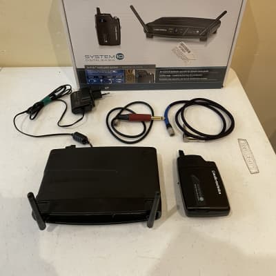 Audio-Technica ATW-1501 System 10 Digital Wireless Guitar Stompbox