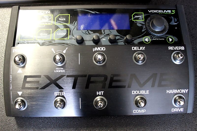 TC Helicon VoiceLive 3 Extreme w/ Switch-6 six button foot switch