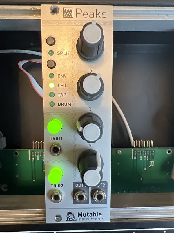 Mutable Instruments Peaks