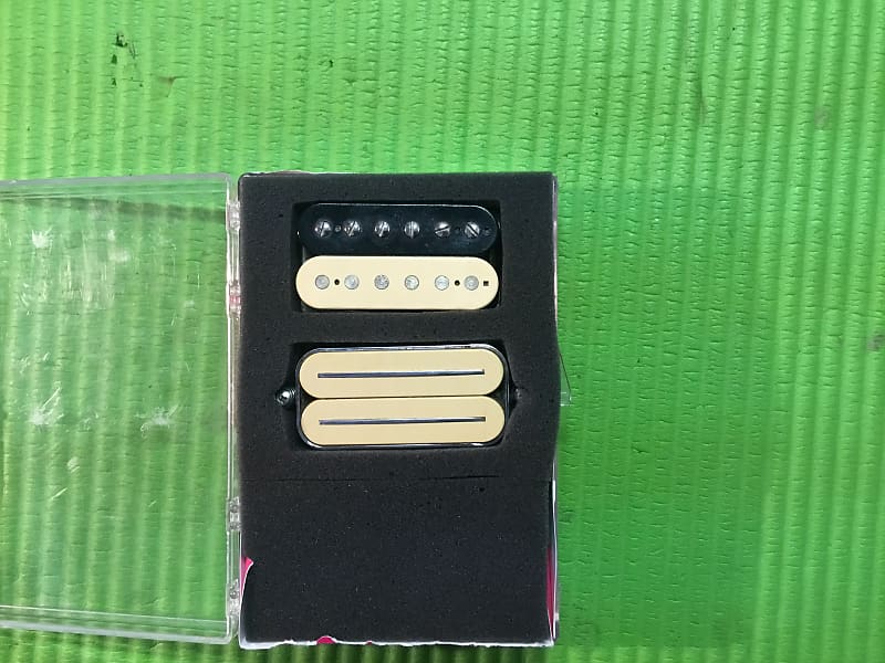 Vintage Seymour Duncan 59 and Bill Lawrence L-500 1984 Cream