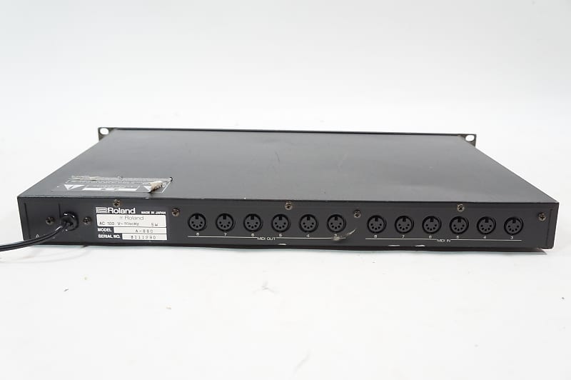 Roland A-880 8 in / 8 out MIDI Patcher Mixer Worldwide