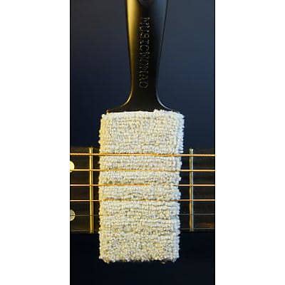  MusicNomad The Nomad String, Body, & Hardware Cleaning Tool  (MN205) : Musical Instruments