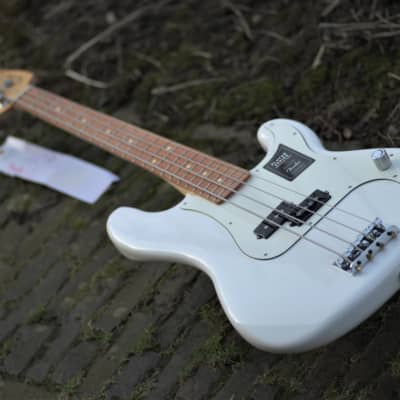 Fender Player Precision Bass PF - Polar White image 8