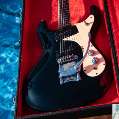 1976 Mosrite of California (Made in the USA) 1965 "The Ventures" w Moseley Tremelo Reissue - w Original Hard Case - Pro Set Up with Perfect Frets, Action & Intonation! image 2